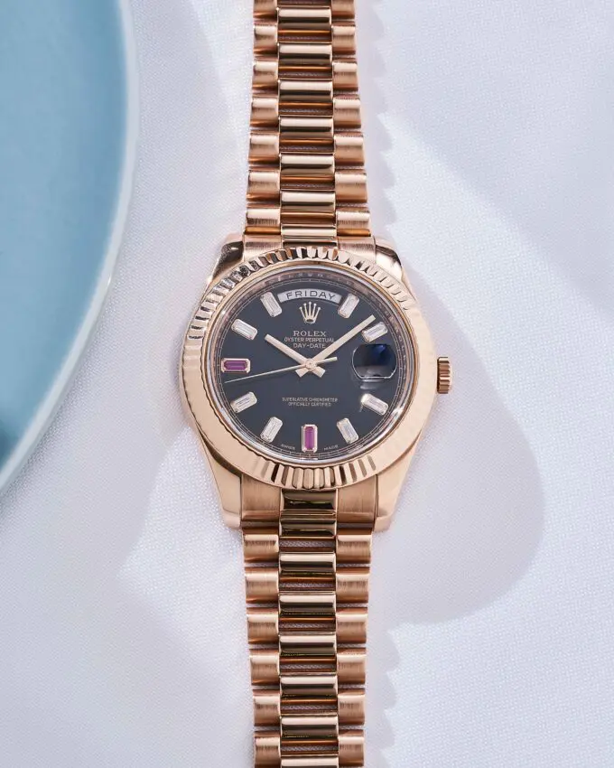 Rolex Day-Date II 218235 Roségold Rubin Zifferblatt